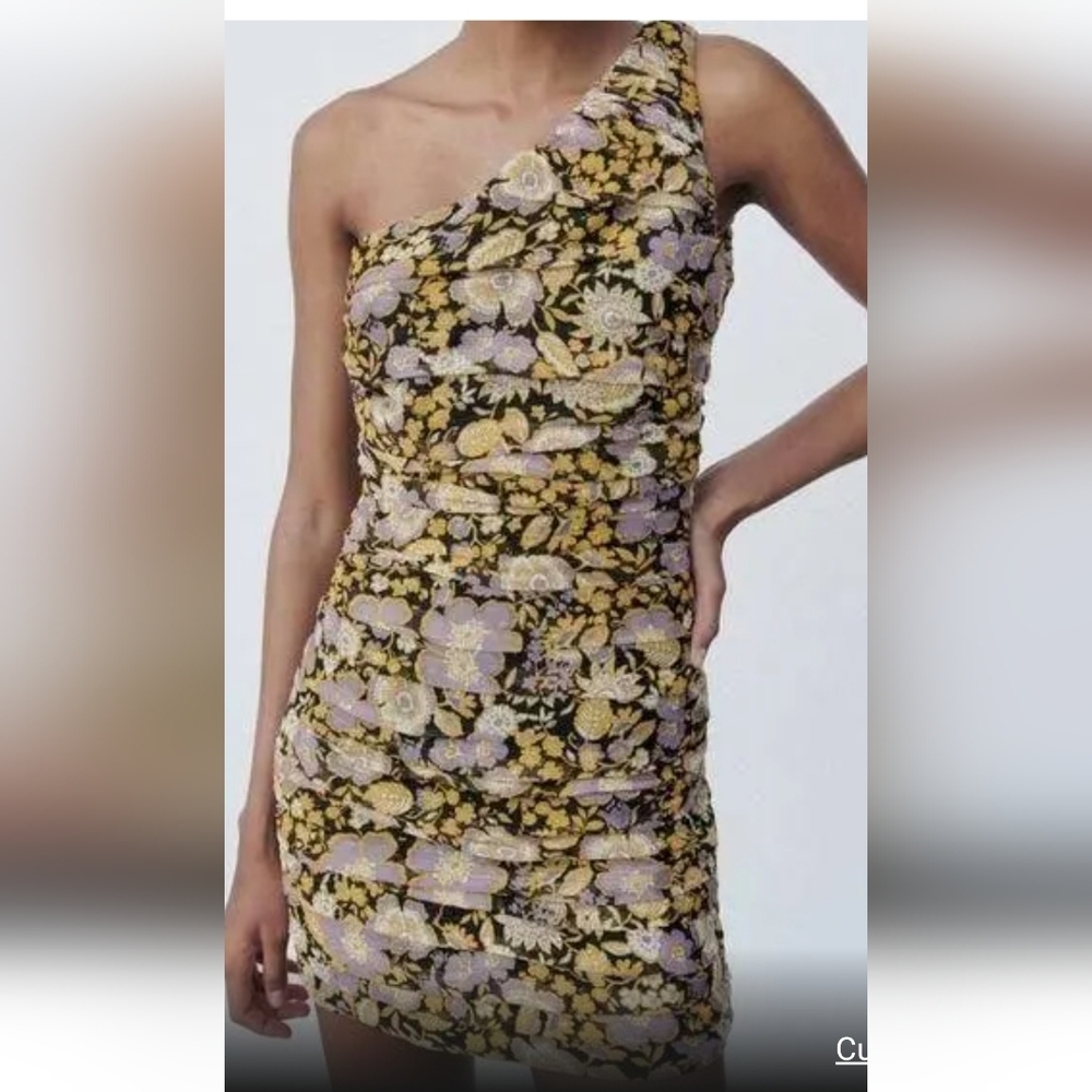 Zara NWT One Shouldered Ruched Floral Metallic Detail Dress, Small